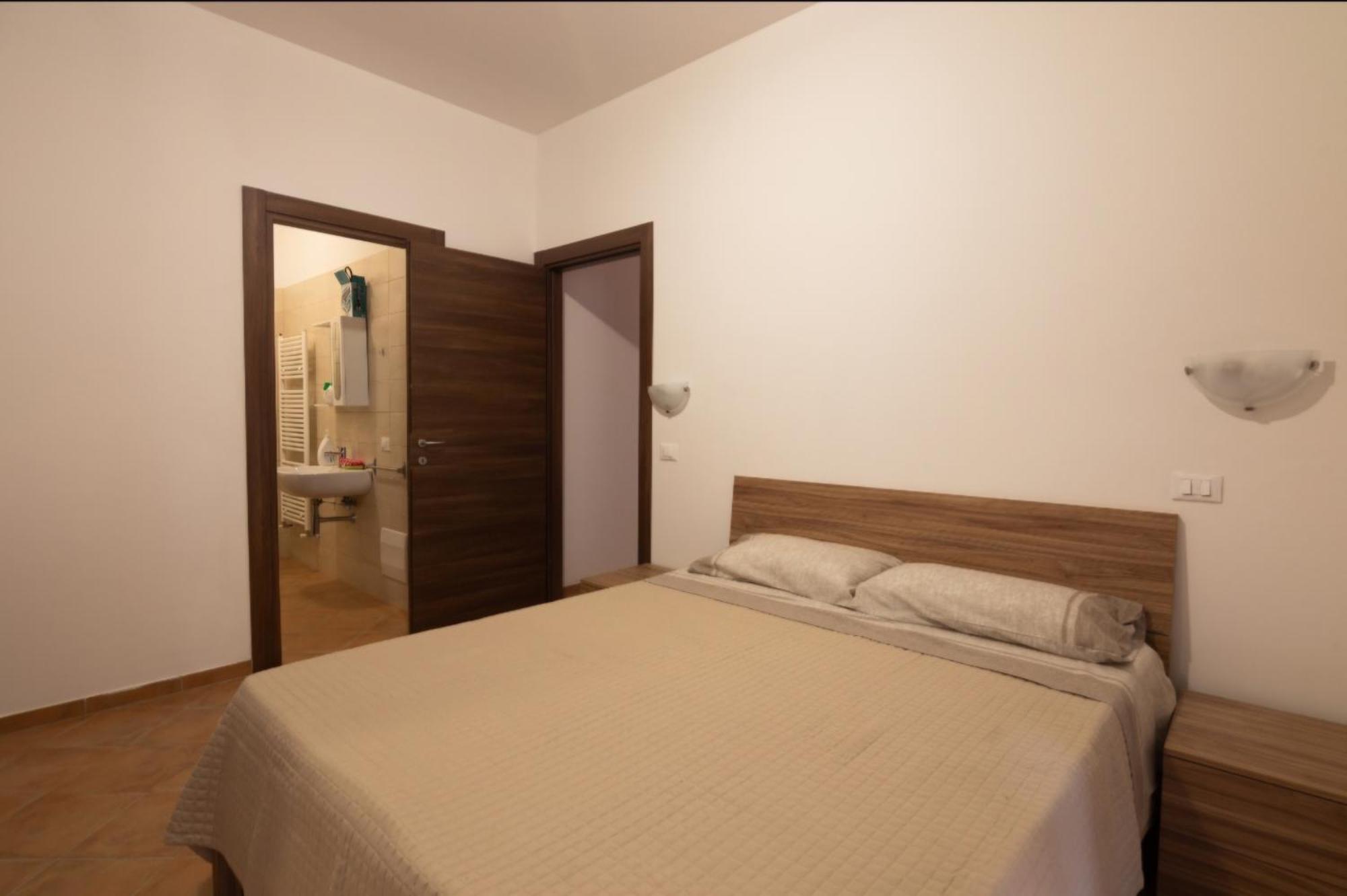Ferienwohnung Sotto La Torre LʼAquila Exterior foto