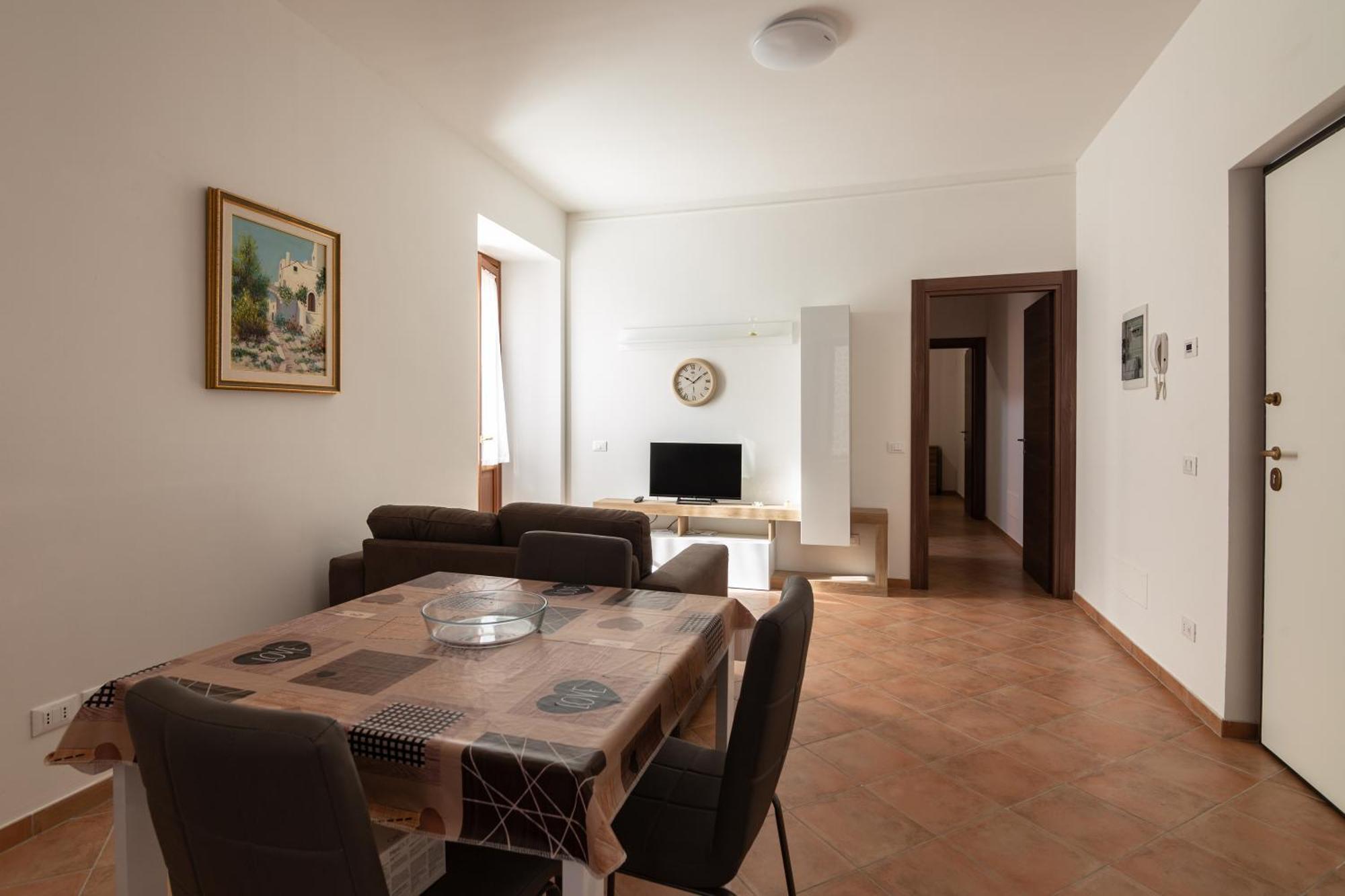 Ferienwohnung Sotto La Torre LʼAquila Exterior foto