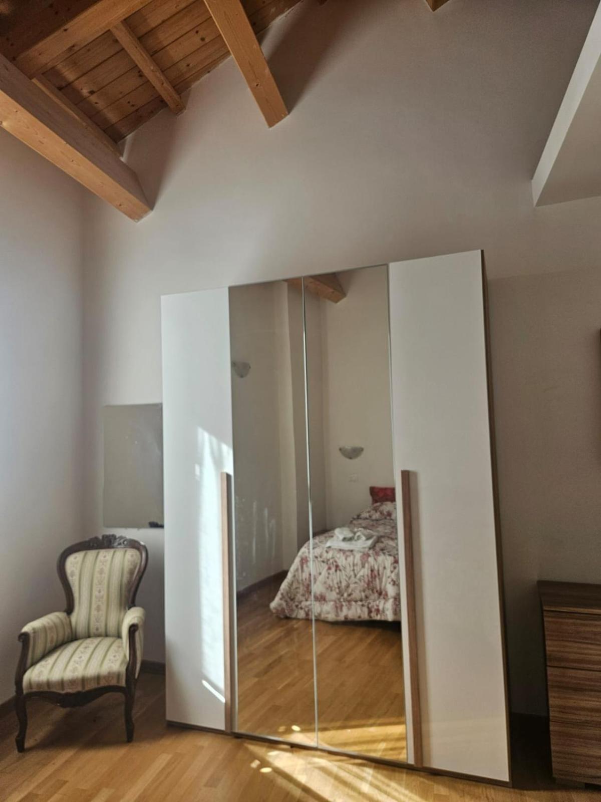 Ferienwohnung Sotto La Torre LʼAquila Exterior foto
